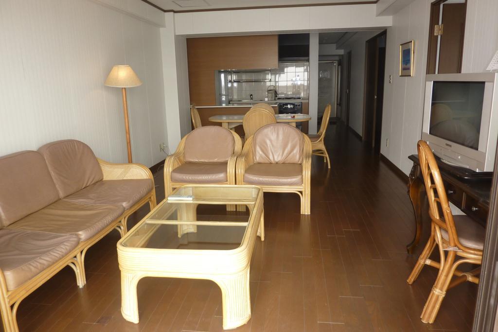 Morimar Resort Hotel Йомітан Екстер'єр фото
