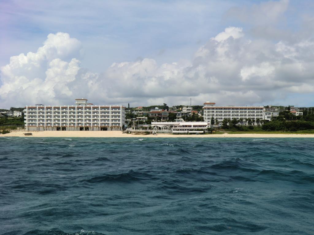 Morimar Resort Hotel Йомітан Екстер'єр фото